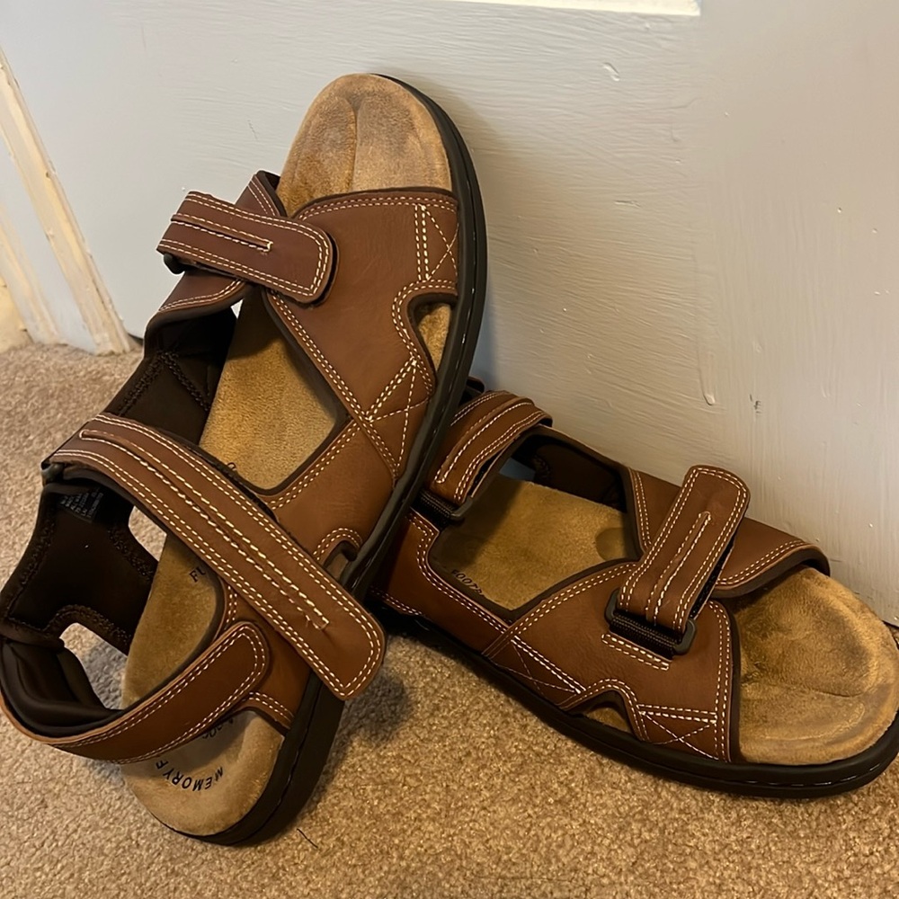 Dockers Men’s Newpage Sporty Outdoor Sandal - Size 14 in Rust Worn Once w/ Socks